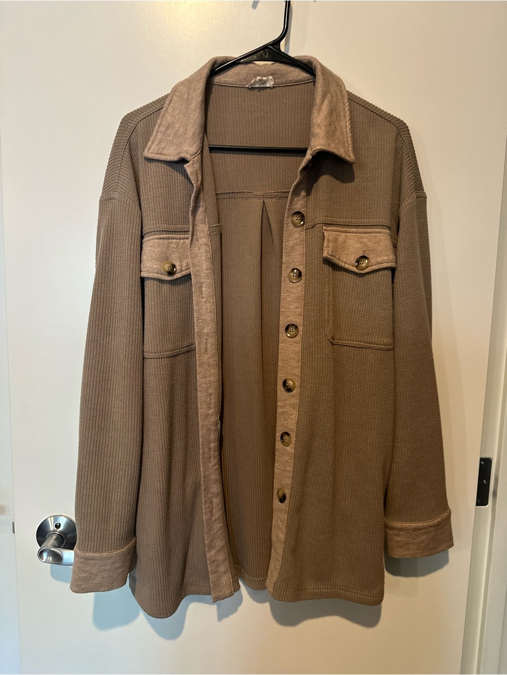 Hem & Thread Women's Taupe Button-Front Shirt Jacket